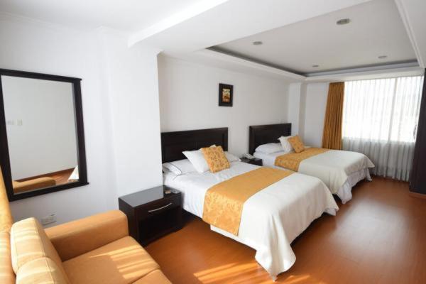 Hotel Zafiro Plaza 툰하 외부 사진